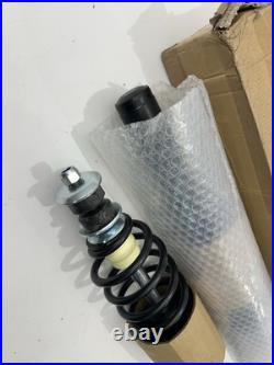 AM135372 AM137957 Shock Absorber Set Fits for John Deere Gator UTV 620I/850D HPX AM135372 AM137957 Shock Absorber Set Fits for John Deere Gator UTV 620I/850D HPX