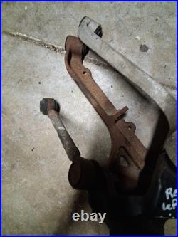 John Deere Gator Rsx 860 i Rear Left Knuckle Axle Carrier And Control A Arms